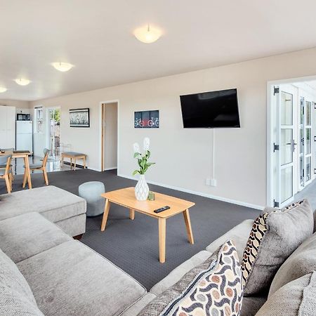 Fabulous Three Bedroom Home In Pakuranga أوكلاند المظهر الخارجي الصورة