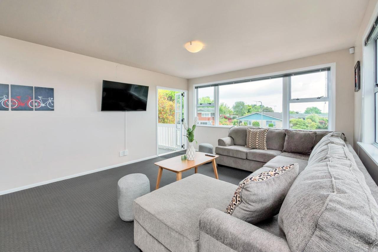 Fabulous Three Bedroom Home In Pakuranga أوكلاند المظهر الخارجي الصورة